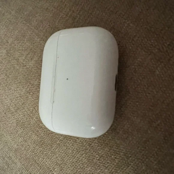 Apple White AirPod Pro Charging Case + Headphones - Picture 10 of 11